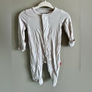 Magnetic me newborn grey footed pajama